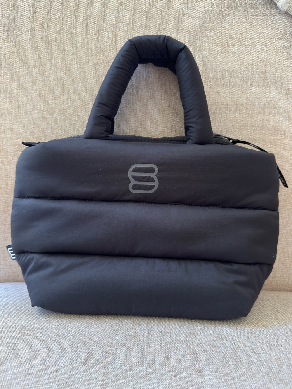 Aritzia The Super Puff Mini Tote Bag Black cliMATTE Puffer